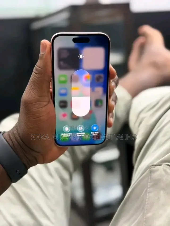 Nouveau Apple iPhone 15 128 GB Blanc