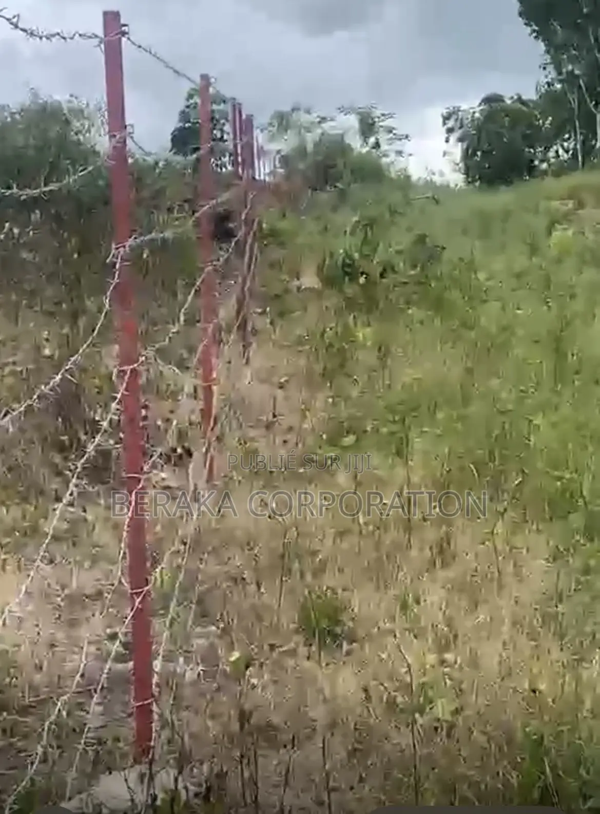 A Vendre en Bordure De l'Autoroute Du Nord