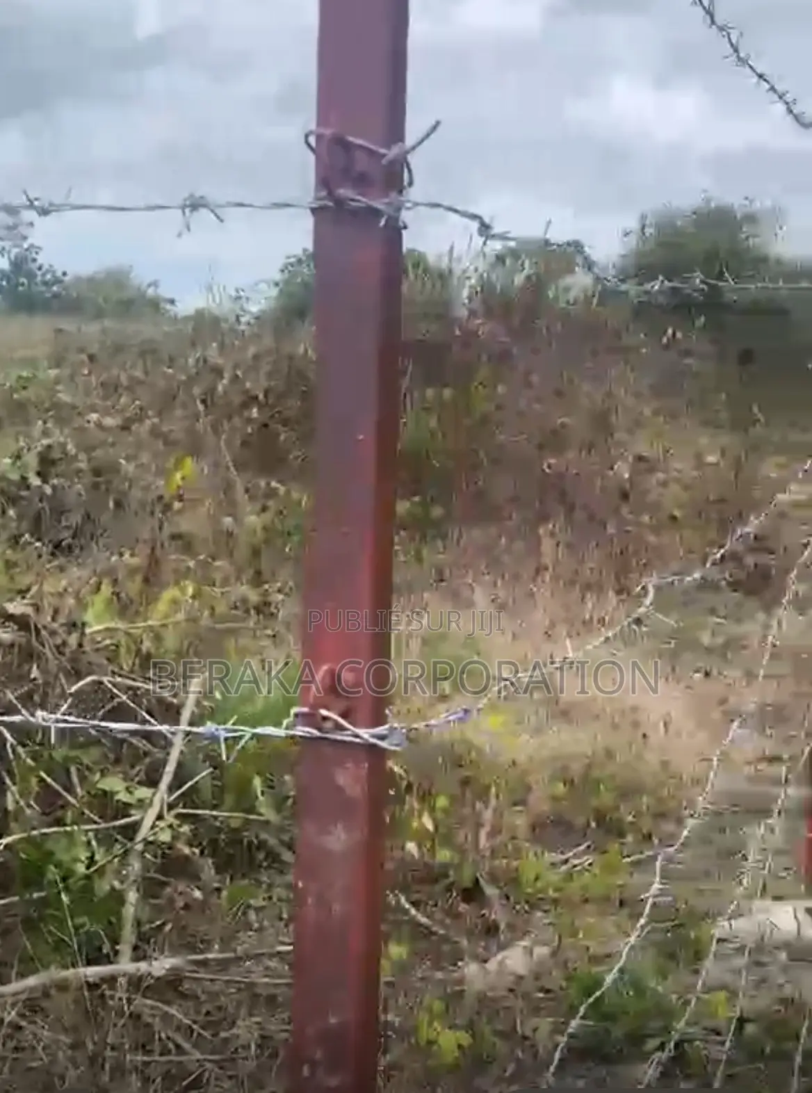 A Vendre en Bordure De l'Autoroute Du Nord