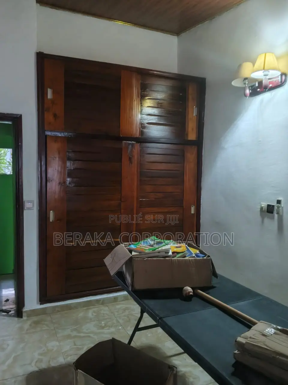 6chbre Duplex dans Beraka Corporation, Cocody à Louer