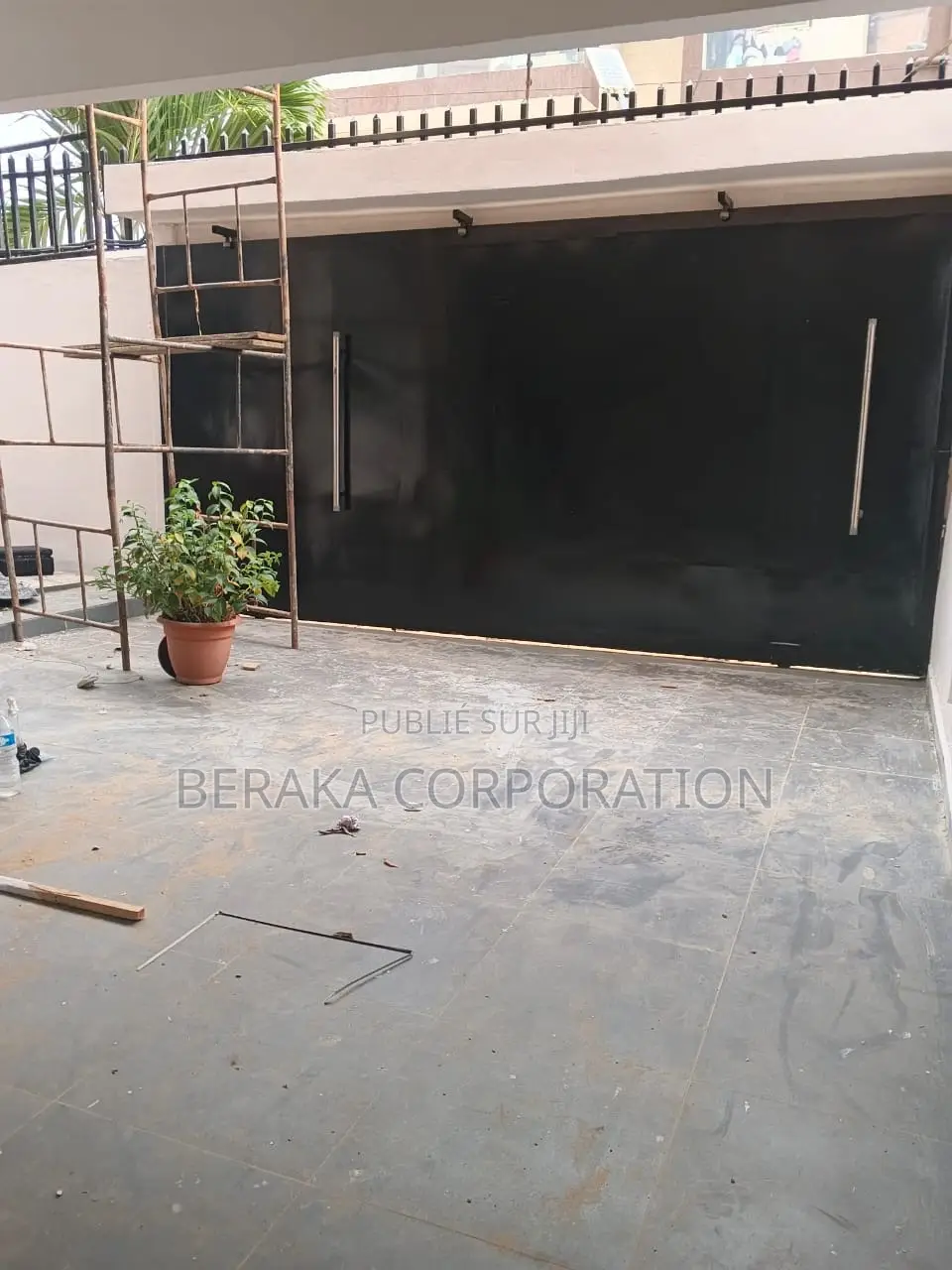 6chbre Duplex dans Beraka Corporation, Cocody à Louer