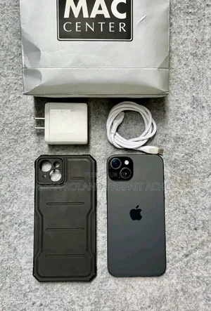 Nouveau Apple iPhone 15 Plus 256 GB Noir