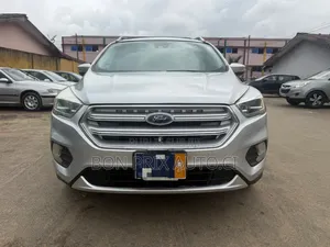 Ford Escape Titanium 4x4 2018 Argenté