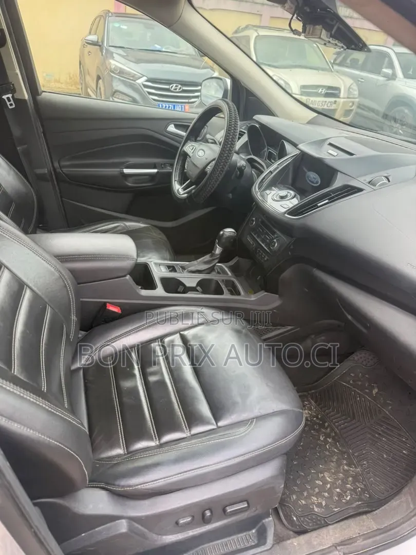 Ford Escape Titanium 4x4 2018 Argenté