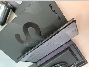 Nouveau Samsung Galaxy S22 Ultra 256 GB Noir