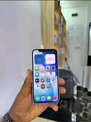 Nouveau Apple iPhone 12 128 GB Blanc
