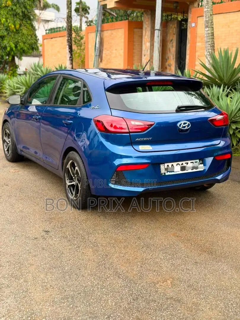 Hyundai Accent Limited 2021 Bleu