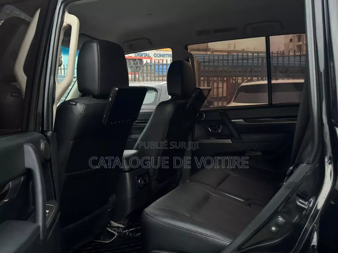 Mitsubishi Pajero 2022 Noir