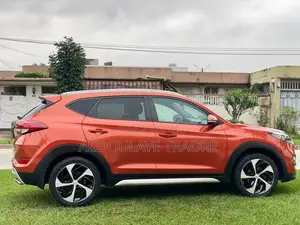 Hyundai Tucson Limited AWD 2016 Orange