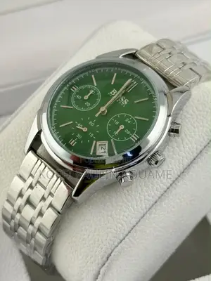 Montre De Style Luxe Hugo Boss en Français Acier Inoxydable