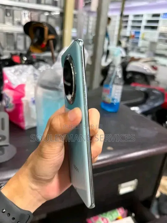 Nouveau Oppo A3 Pro 512 GB Autre