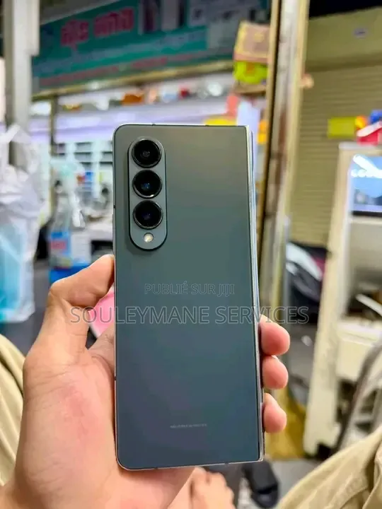 Nouveau Samsung Galaxy Z Fold4 512 GB Autre