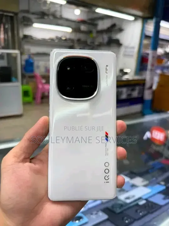 Nouveau Vivo iQOO 13 256 GB Autre