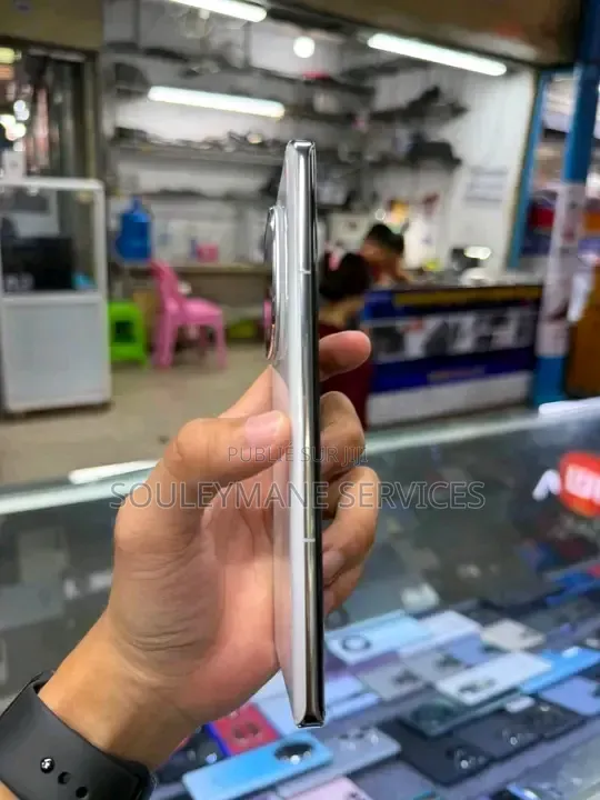 Nouveau Vivo iQOO 13 256 GB Autre