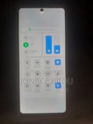 Nouveau Tecno Camon 19 128 GB Bleu