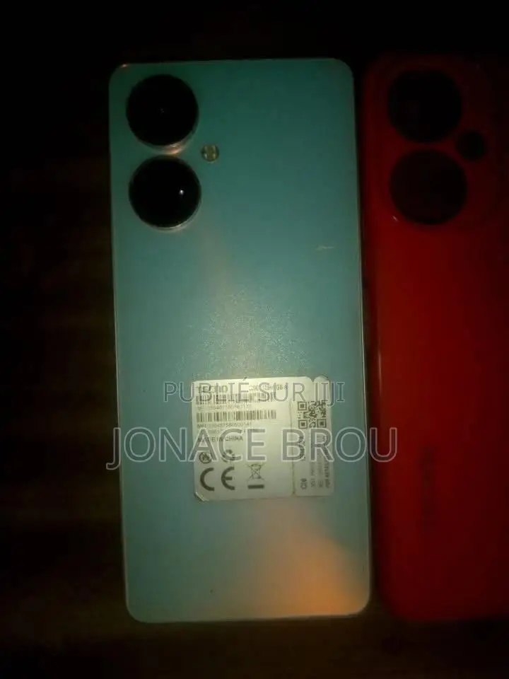Nouveau Tecno Camon 19 128 GB Bleu