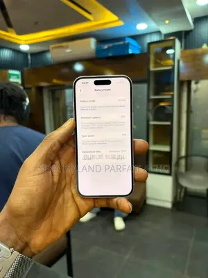 Nouveau Apple iPhone 15 128 GB Rose