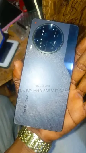 Nouveau Tecno Camon 30 256 GB Noir