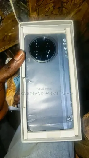 Nouveau Tecno Camon 30 256 GB Noir