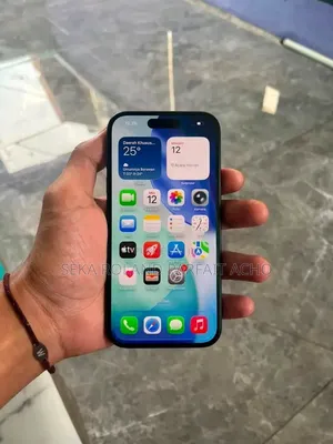 Nouveau Apple iPhone 15 128 GB Gris