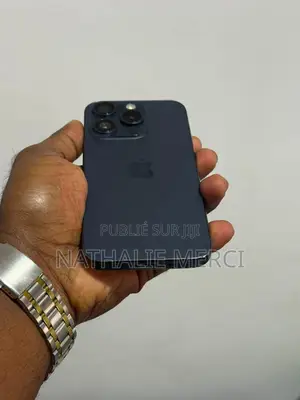 Nouveau Apple iPhone 15 Pro 256 GB Noir