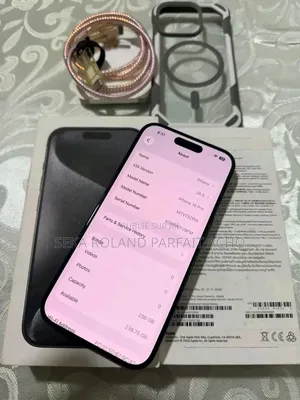 Nouveau Apple iPhone 15 Pro 256 GB Noir