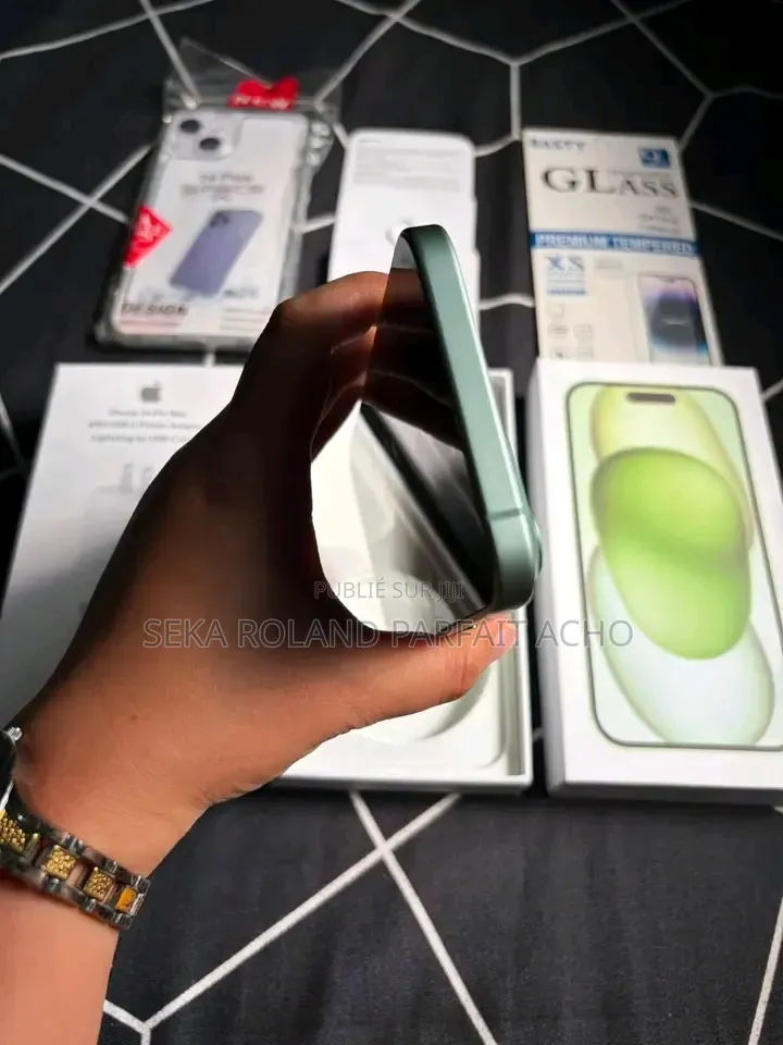 Nouveau Apple iPhone 15 Plus 256 GB Blanc