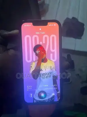 Nouveau Apple iPhone 13 128 GB Blanc