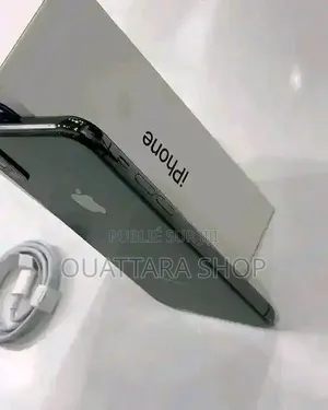 Nouveau Apple iPhone 7 128 GB Noir
