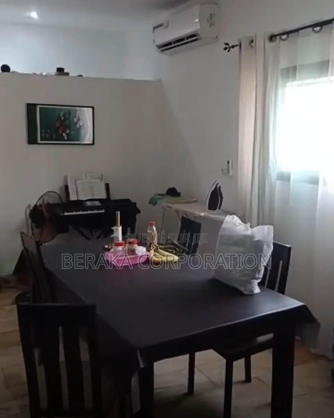 3chbre Maison dans Beraka, Cocody à Vendre