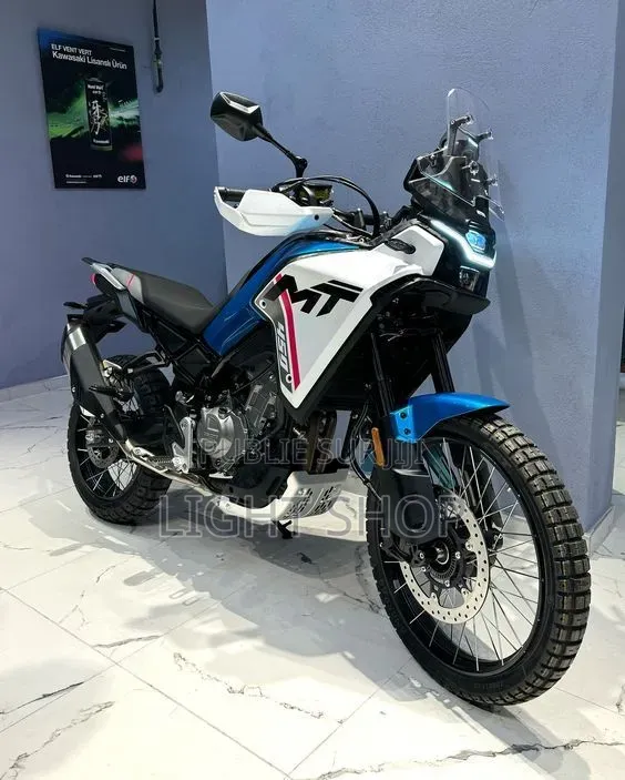 Nouveau Aprilia Classic 2025 Noir