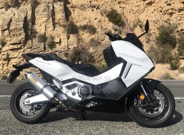 Nouveau Aprilia Classic 2025 Noir
