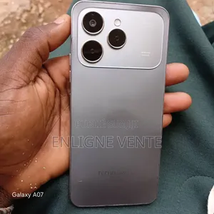 Tecno Spark 40 128 GB Autre