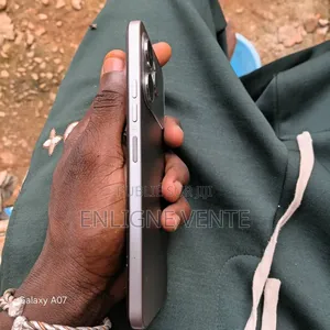 Tecno Spark 40 128 GB Autre