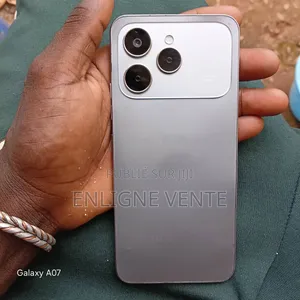 Tecno Spark 40 128 GB Autre