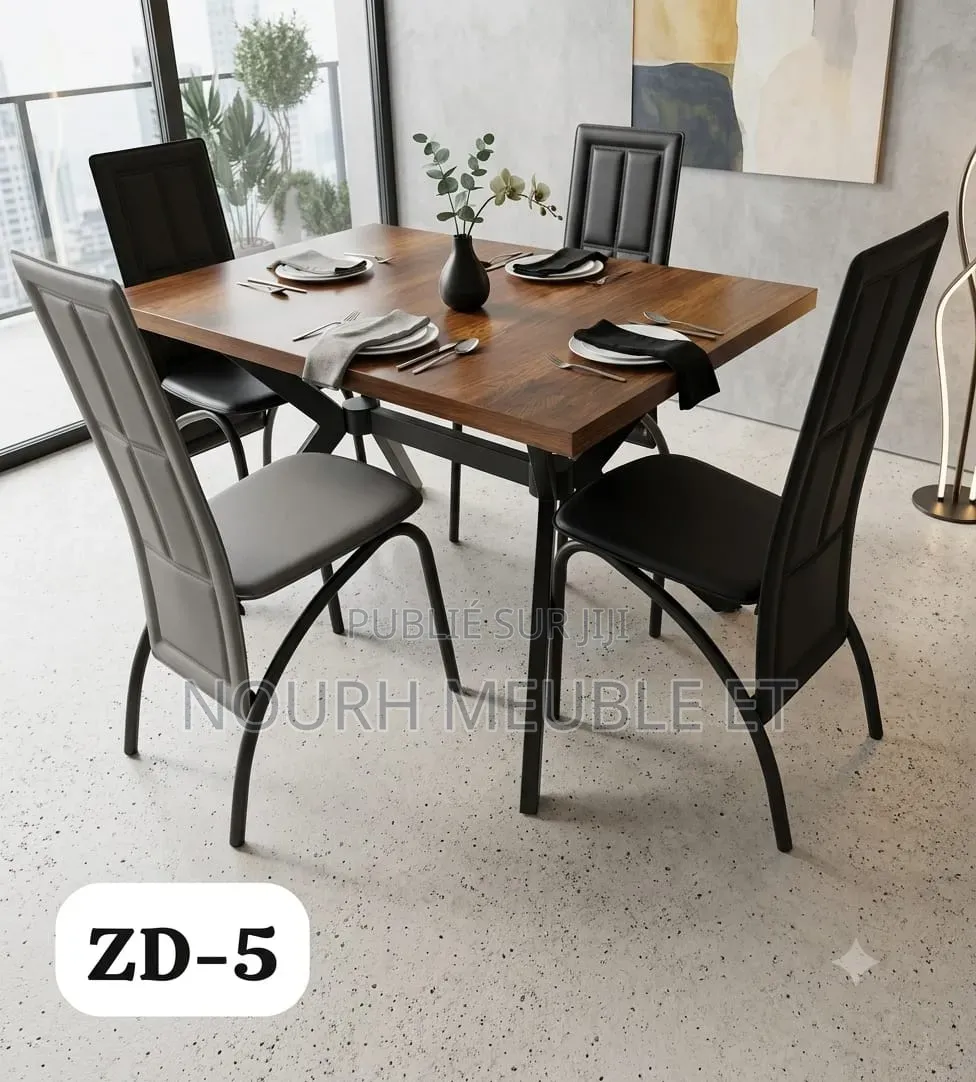 Table À Manger Avec 4 Chaises
