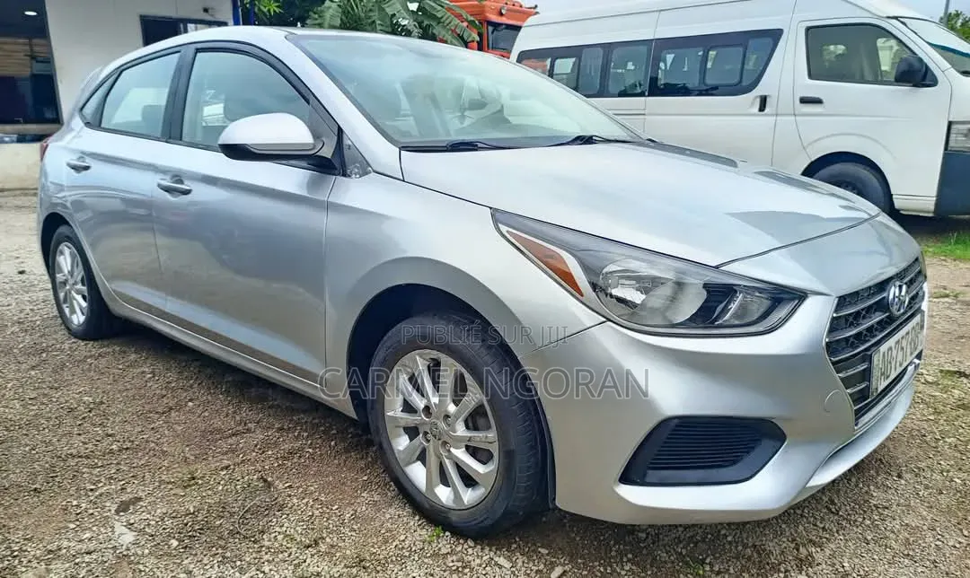 Hyundai Accent 2020 Gris