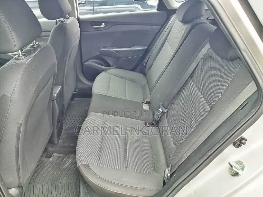 Hyundai Accent 2020 Gris