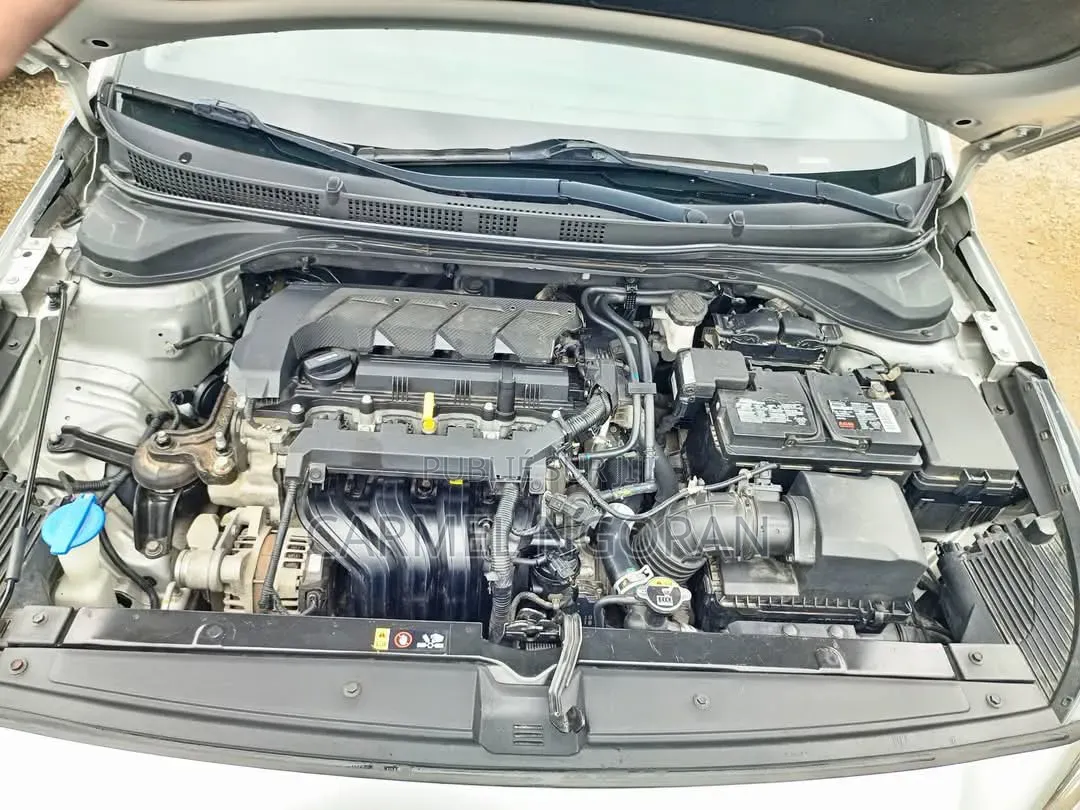 Hyundai Accent 2020 Gris