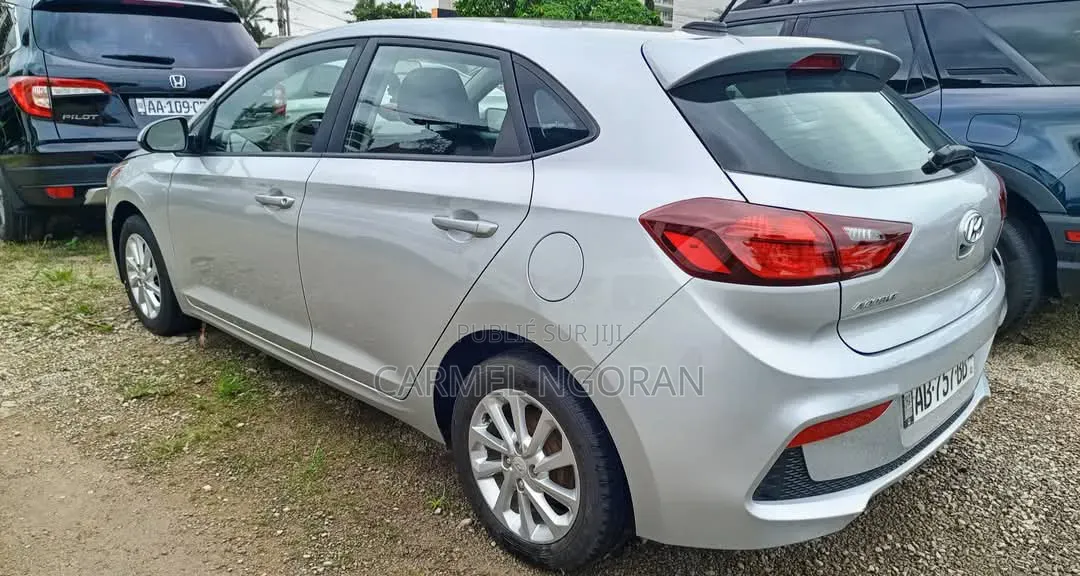 Hyundai Accent 2020 Gris