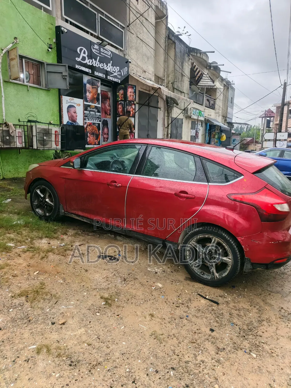 Ford Focus Titanium 4dr Hatchback (2.0L 4cyl 6AM) 2014 Rouge