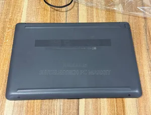 Nouveau Ordinateur portable HP 250 G8 12GB Intel Core i5 SSD 1T