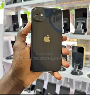 Nouveau Apple iPhone 11 64 GB Noir