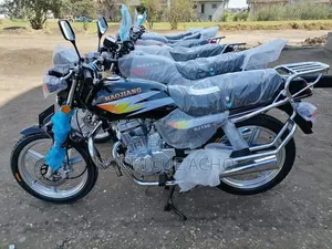 Nouveau TVS Apache 180 RTR 2024 Blanc