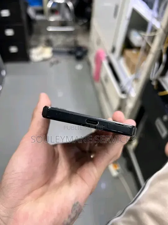 Nouveau Sony Xperia ion HSPA 16 GB Autre