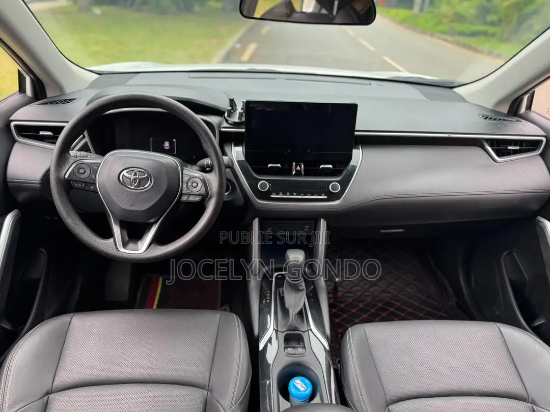 Toyota Frontlander 2024 Blanc