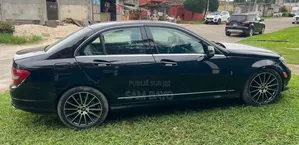 Mercedes-Benz C300 2011 Noir