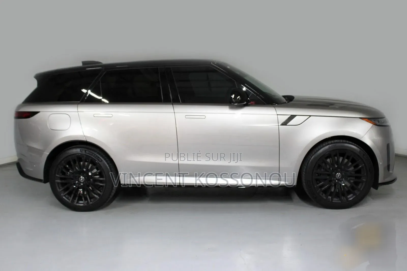 Nouveau Rover Land 2025 Argenté