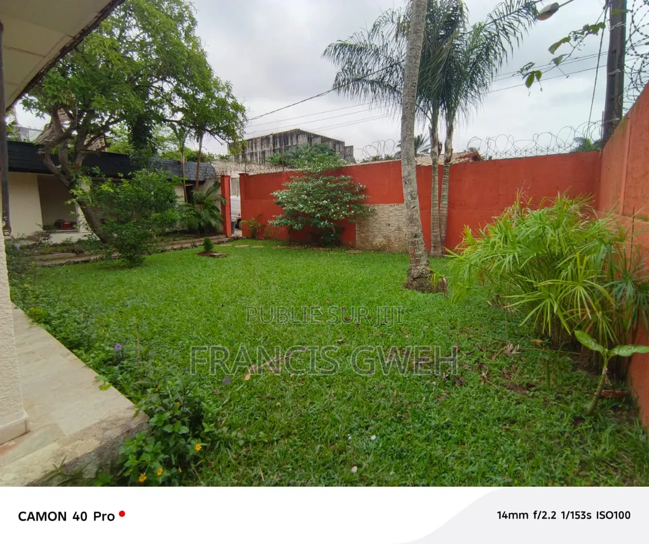 5chbre Villa dans Francis Gweh, Cocody à Louer