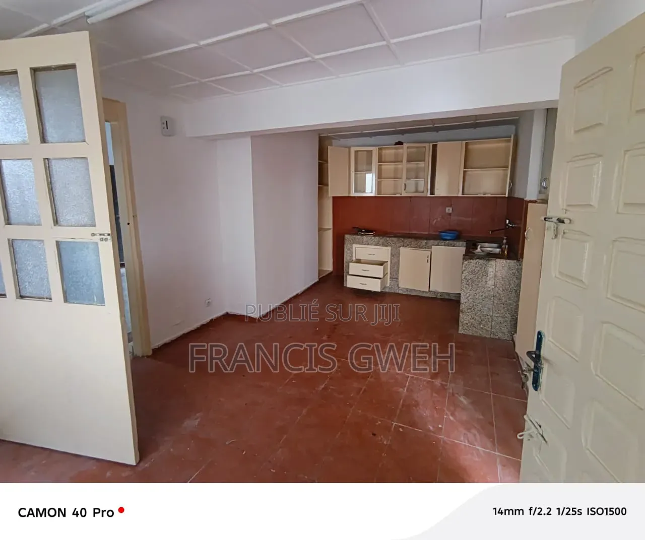 5chbre Villa dans Francis Gweh, Cocody à Louer